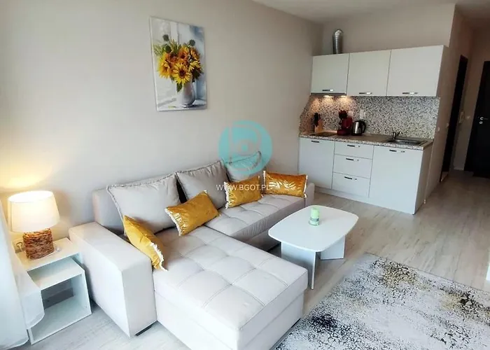 U Dacha - Premium 阳光海滩